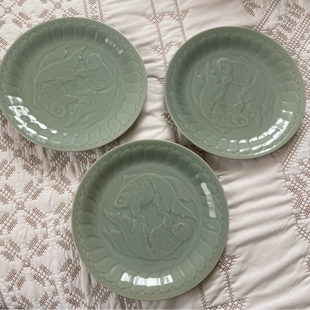 Vintage Longquan Celadon Green Koi Fish 10” Dinner Plates